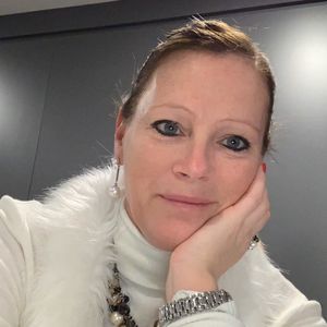 Meet your Posher, Nancy